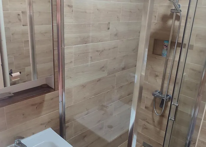 Jelacik * スボティツァ